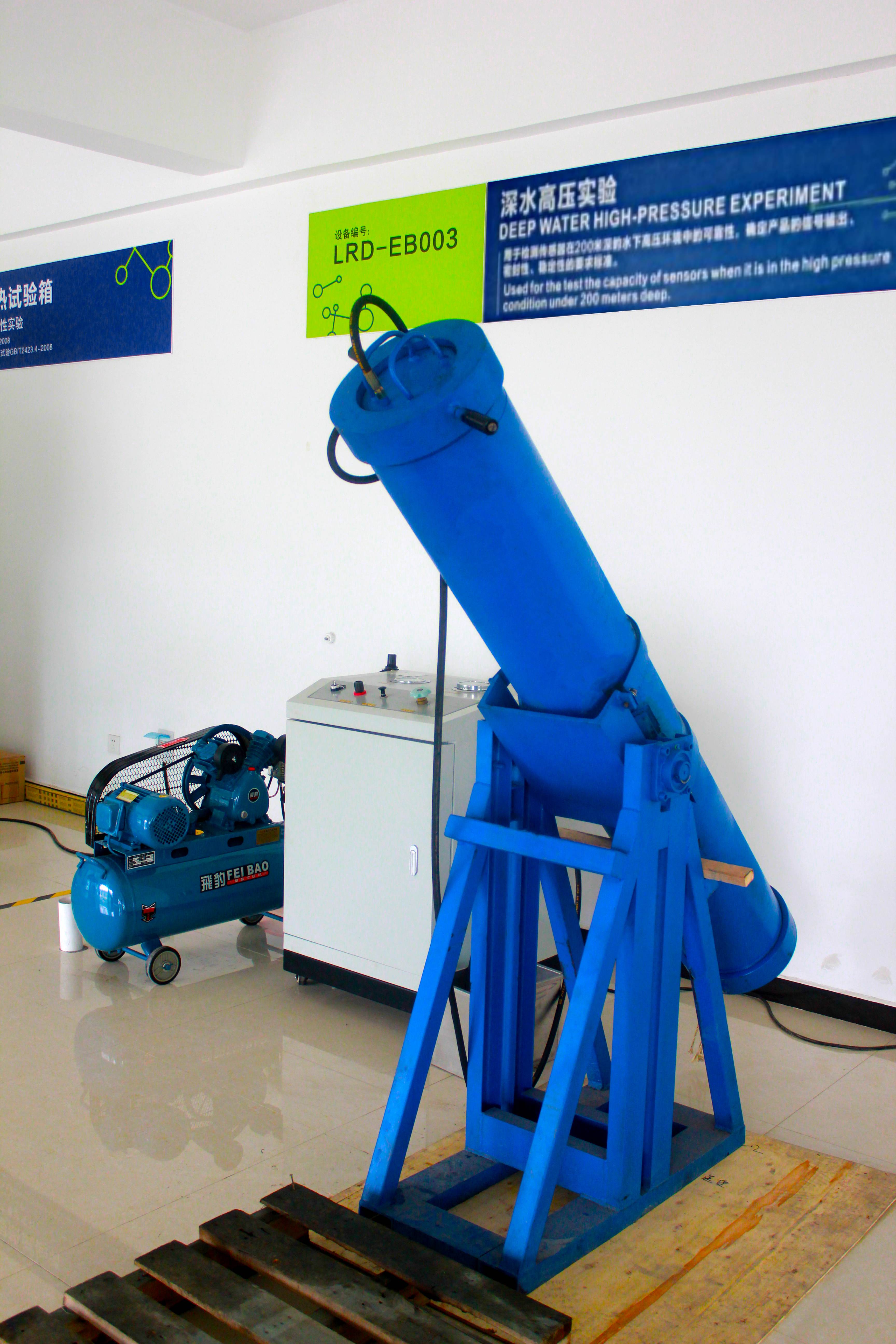 深水高壓試驗.jpg 深水高壓試驗.jpg